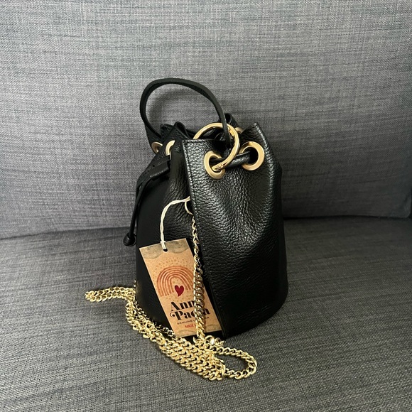 NWT ANNA PAOLA LEATHER BASKET HOBO SHOULDER BAG